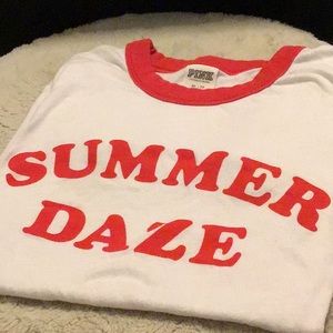 VS PINK Summer Daze tee ☀️